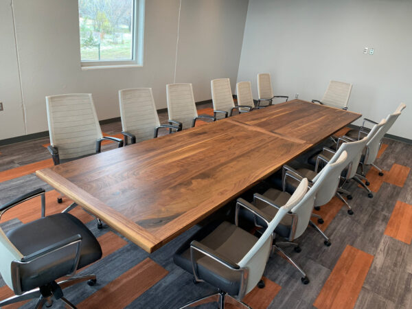 Signature PW09-Live Edge Bookmatch Black Walnut Conference Table - 图片 2